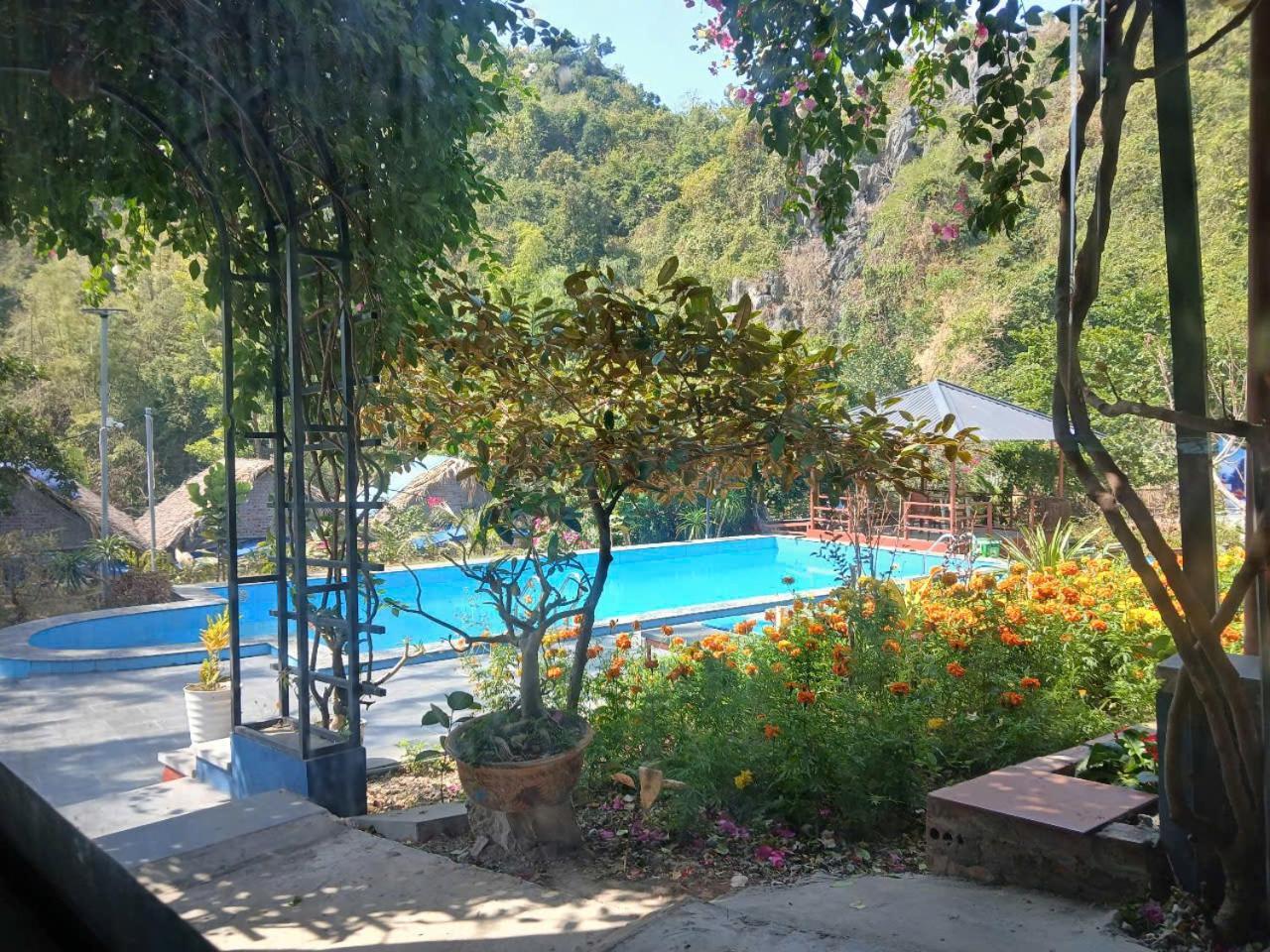 Catba Papillon Garden Bungalows & Resort Hien Hao Buitenkant foto